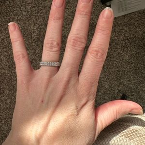 Stunning 2-row 14k white gold diamond ring band 1.2 ct